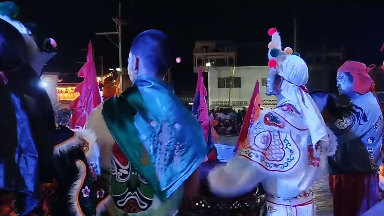 คณะเอ็งกอศาลเจ้าปู่-ย่า จ.หนองบัวลำภู แสดงที่งานเทศกาลเอ็งกอพนัสนิคม