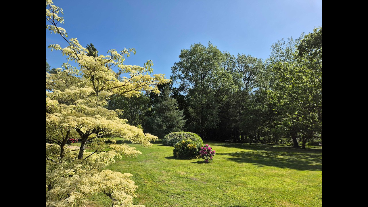 Vidéo Vente maison 223&nbsp;m² Landivisiau (29400)
