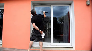 Comment nettoyer les vitres sans les rayer ?