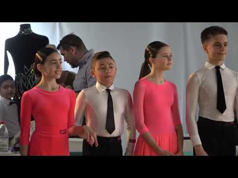 Loga Dance School la Novohrad Dance Open - E (12-13 ani) Ballroom Dancing