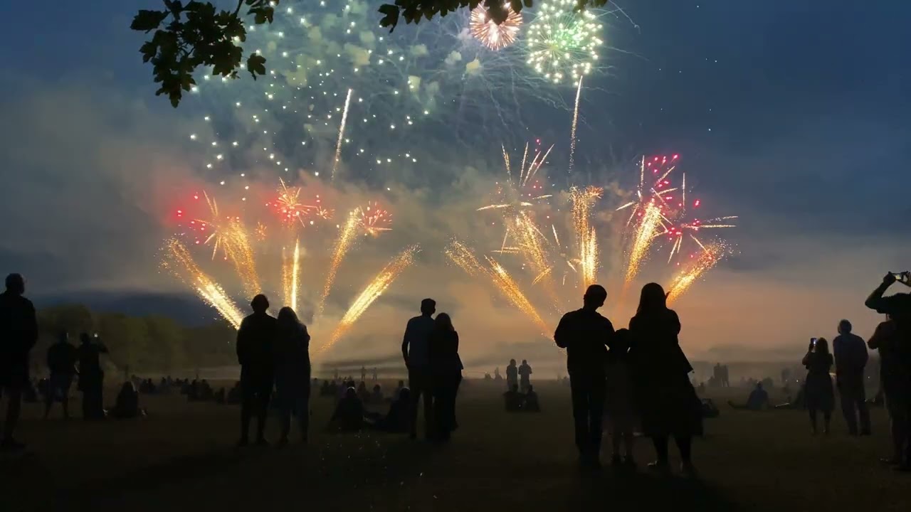 Fireworks at Beacon Park Lichfield Saturday 16th July 2022 (Raw iPhone 11 Pro footage)