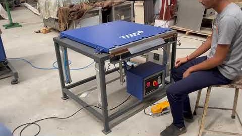 Pillow vacuum packing machines