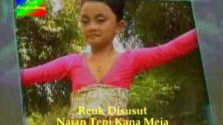 Jaipong dance 'pucuk cemara' java west indonesia