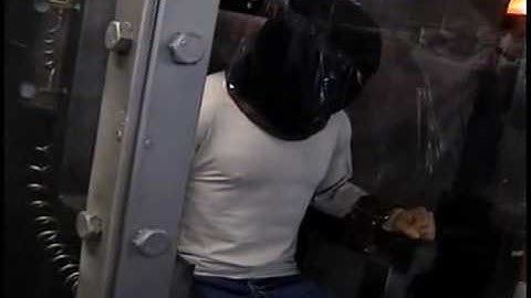 HAUNTEDPROPS.COM HIGH VOLTAGE W/ CHAMBER HORROR ANIMATRONIC