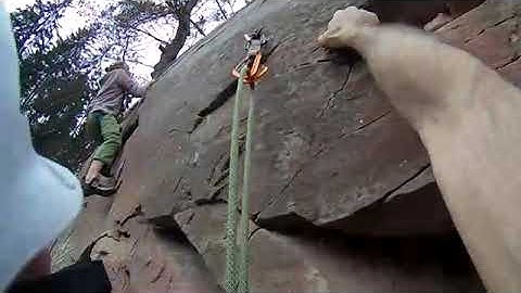 Kong Backup rope solo lead climb