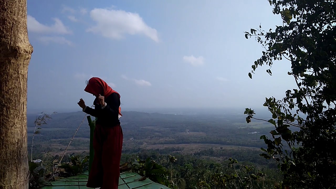 Berjoget di atas gunung prabu(WAP) Wisata Alam Prabu