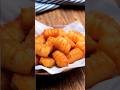 【食パン、余ってたらこれ作って】カリッカリのポテトスナックになった。1個じゃ全然足りない / Crispy Bread Potato Bites
