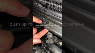 How to Remove/Insert Plastic Rivet in your Car #shorts How to Remove/Insert Plastic Rivet in your Car #shorts