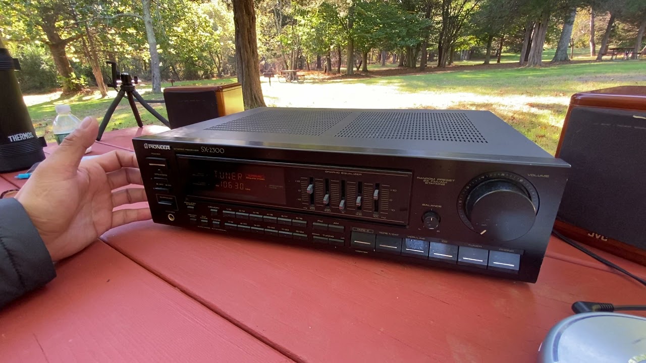 QUICK TALK ABOUT AN OLD PIONEER SX-2300 ( NOT BAD AT ALL!!!) - YouTube