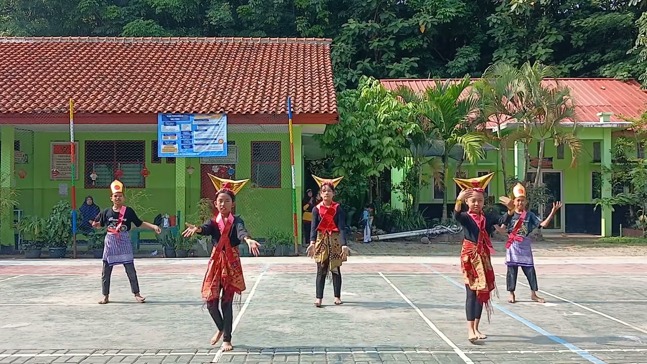 Tari Kelompok 7 