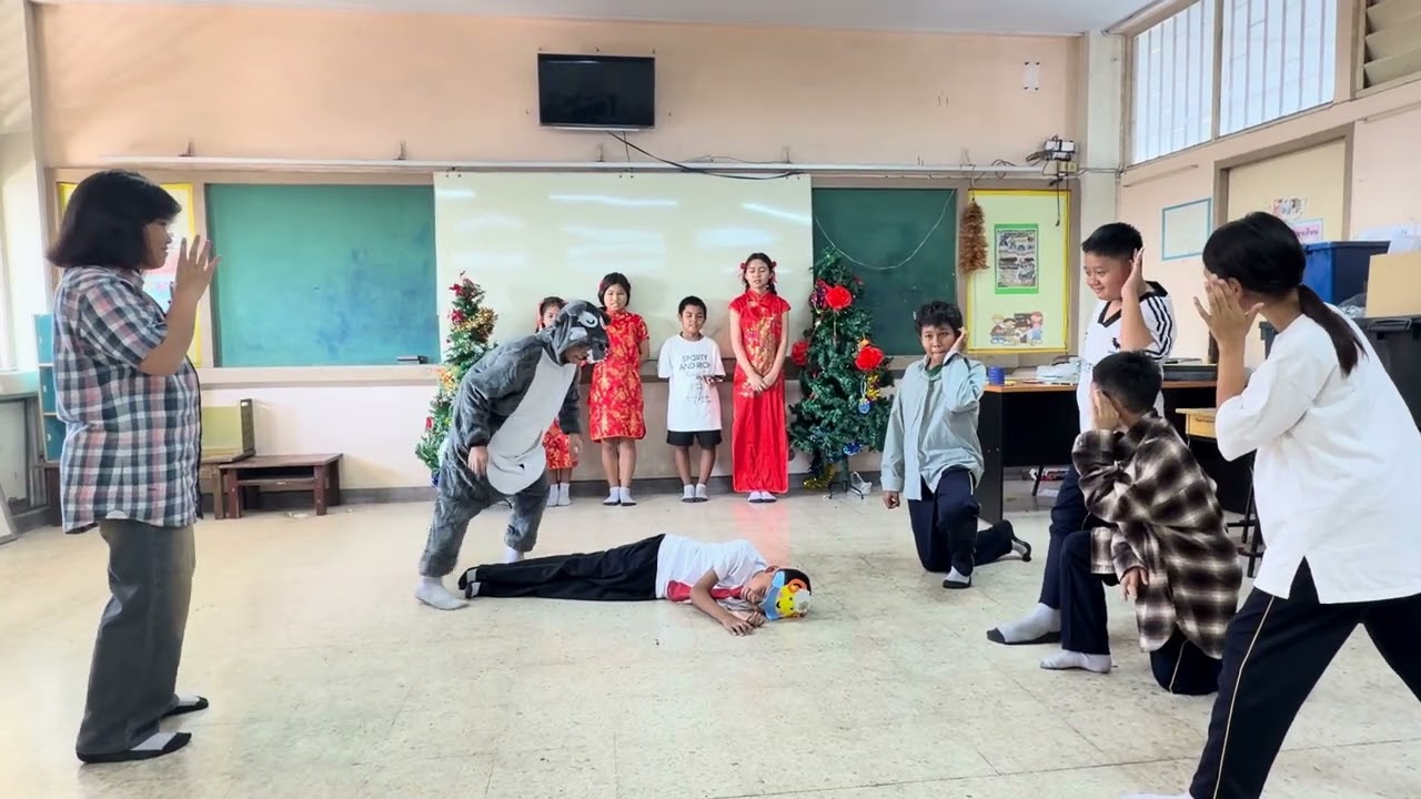 แสดงละครจีน เรื่อง หมาป่ากับเด็กเลี้ยงแกะระดับชั้นป4-5 โรงเรียนวัดไทร(ถาวรพรหมานุกูล)