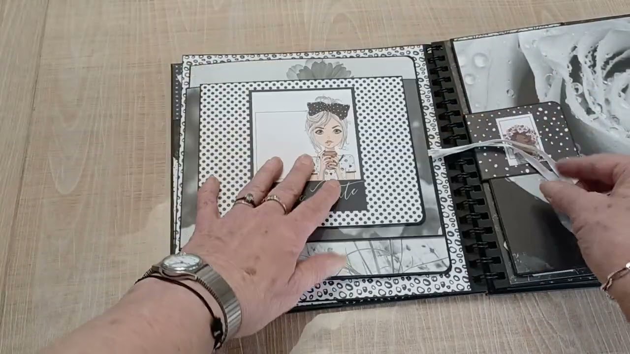 Présentation album noir et blanc pop up 24/24cm (+ de 100 photos)