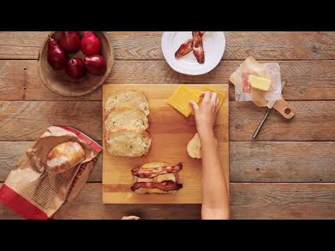 How to make a Breakfast Pear and Bacon Grilled Cheese Sandwich