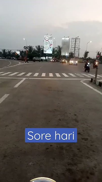 jalan-jalan sore hari #healing #jalanjalan #sore #jalanraya #motor