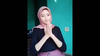 Asupan Penyegar Mata Hijab Goyang Hot Dance Tiktok Viral 2021