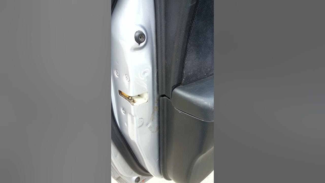 2003 honda civic door lock problem - YouTube