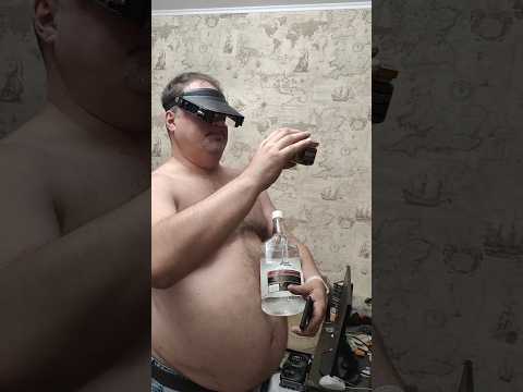 Друг к мужу в гости пришёл и огурчики принёс 😅но их нужно разглядеть😂😂😂 )) #юмор #shorts #приколы