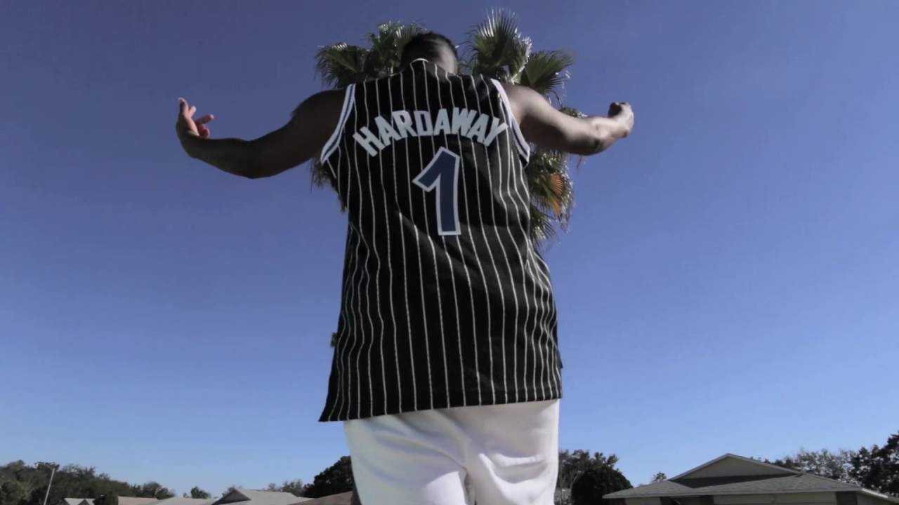 Watch Drelue - Do Me Well (Official Video) RnBass on YouTube Watch Drelue - Do Me Well (Official Video) RnBass on YouTube