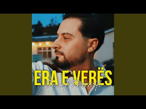 E bukur si hëna