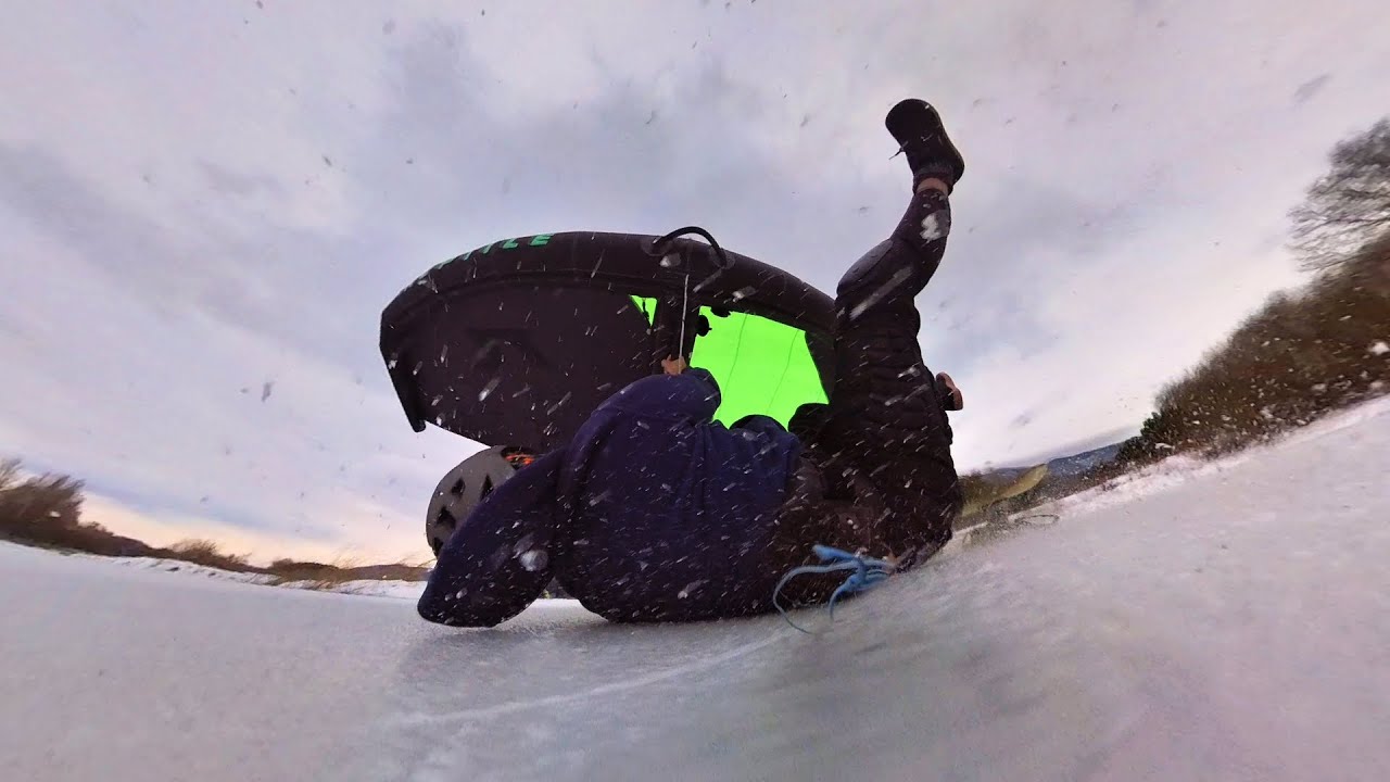 Ice-wing-skate crash 