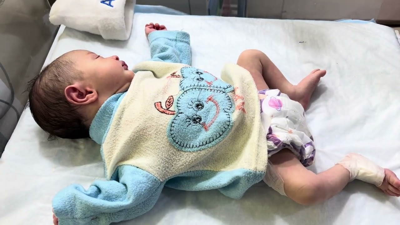 Baby Discharge – Going Home” 🏡👶	“Finally Going Home with Our Little One” 💕