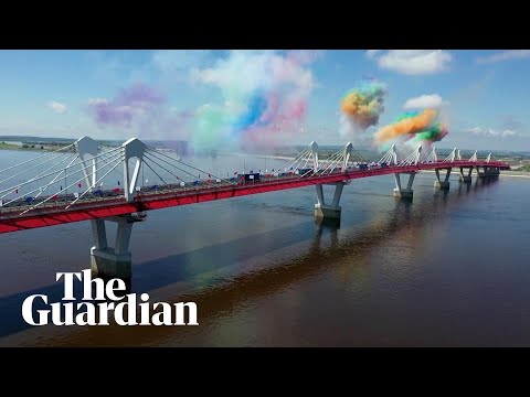 Fanfare as first major road bridge connecting Russia and China opens