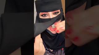 Saudi Arabia Single Niqab Women Dance Conversation Today