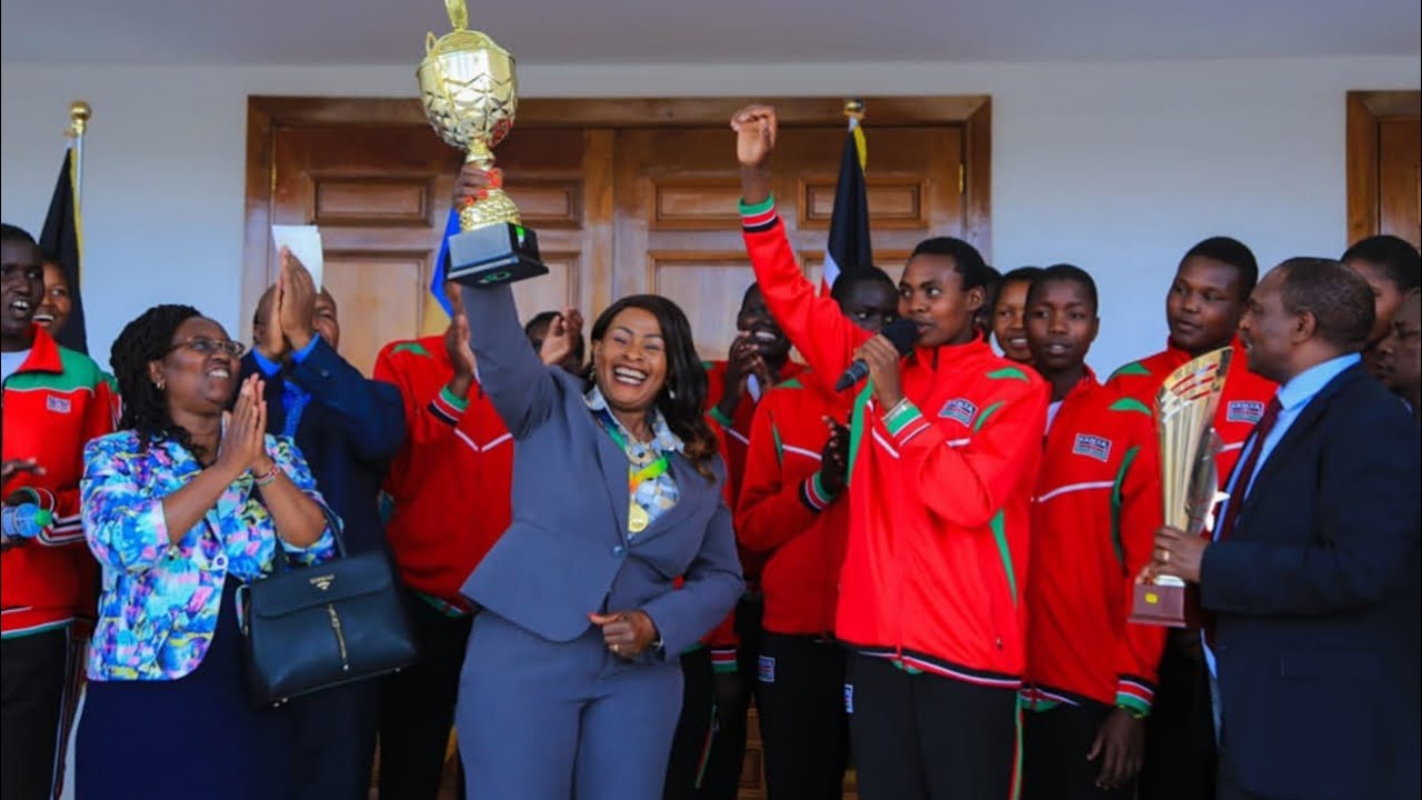 Governor Wavinya Ndeti hosts East Africa volleyball champions Kwanthanze Secondary School team!!