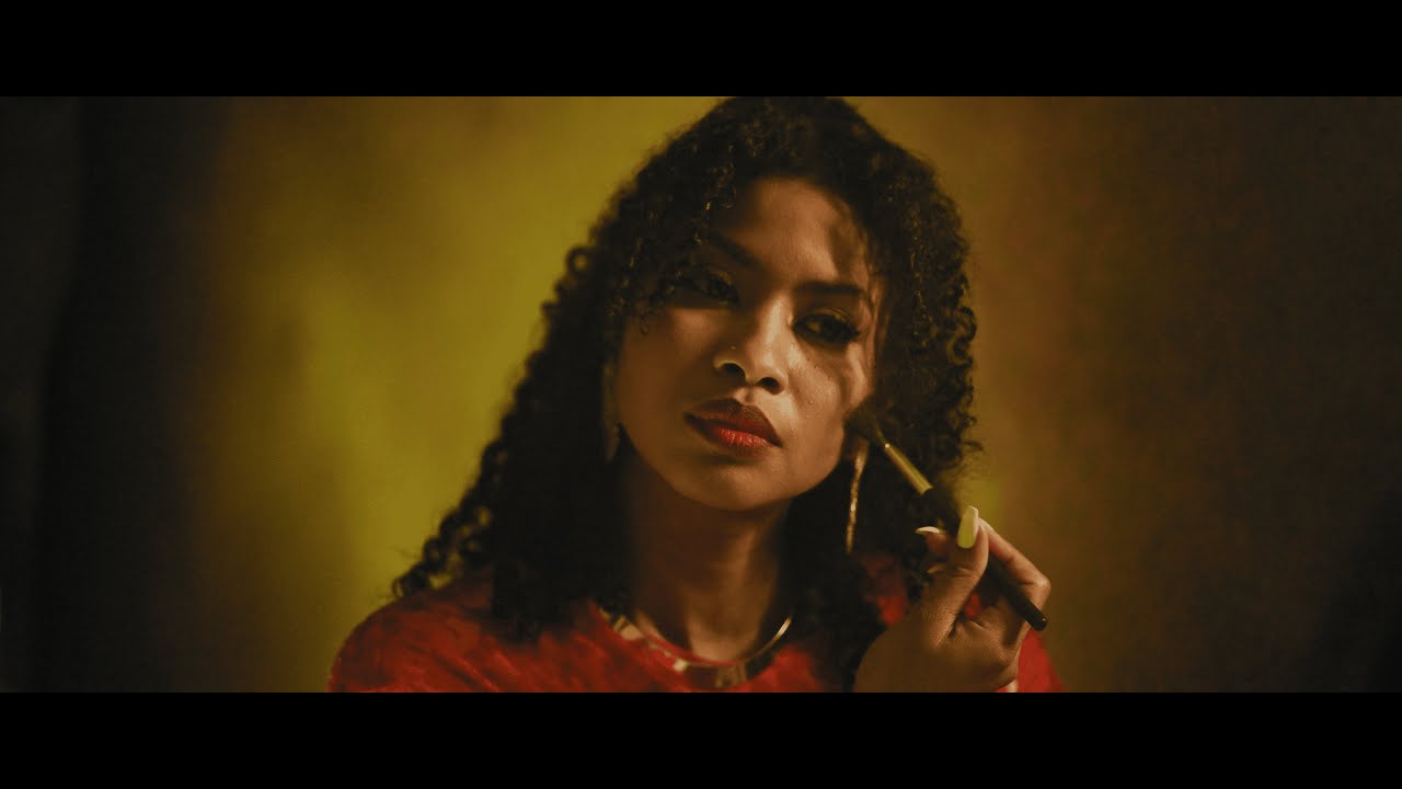 Sophie Karen - Aza ararotigny (Official Music Video)