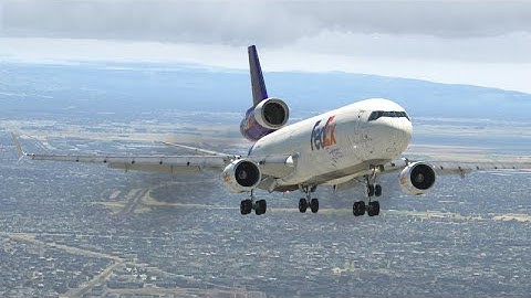 Rotate MD-11 landing in Houston - replay