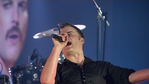 The Queen Extravaganza - The Show Must Go On (Live at Montreux 2016)