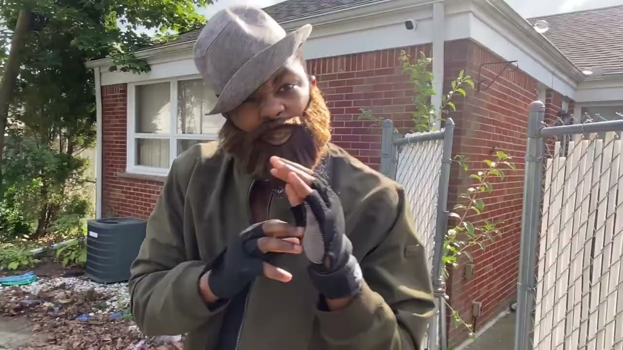 WHEN YOUR MILITARY GRAND FATHER WANTS TO SLAPBOX