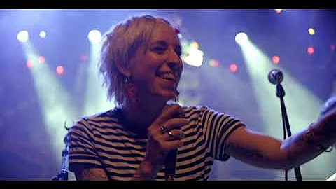 The Minks - Feelin' Good (Official Music Video)
