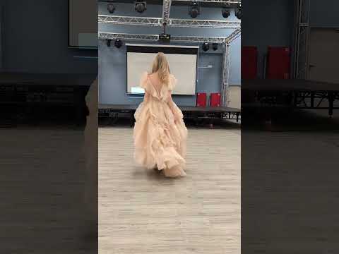 #стиль #style #couture #кутюр #экслюзивнаявышивка #платьеоткутюр #экслюзивныйпошив #красивоеплатье