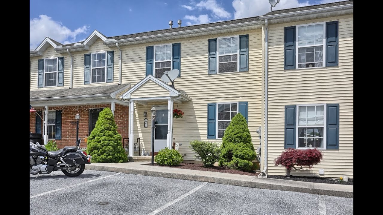 3 Bradford Cir Myerstown, PA 17067 Howard Hanna Krall Real Estate