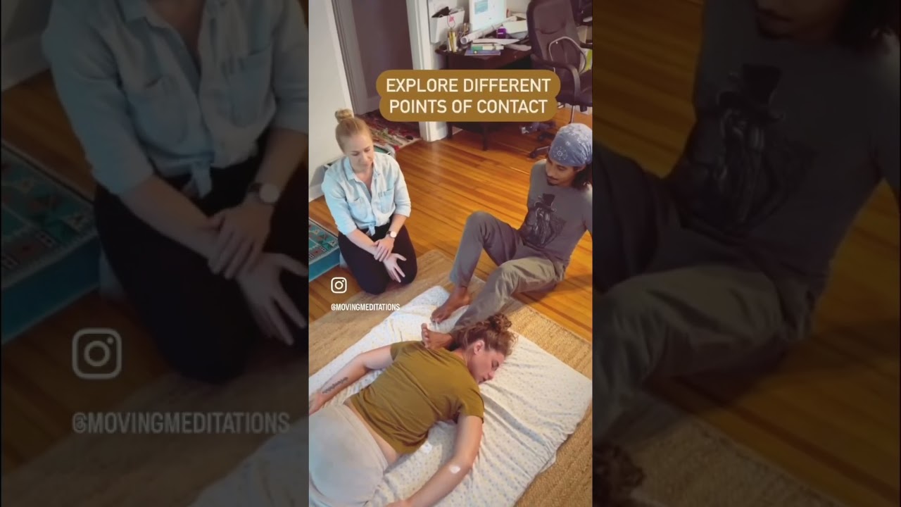 Shoulder Compressions - Couples Thai Massage