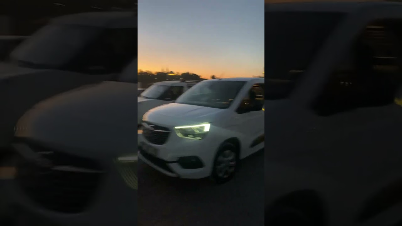 titanik mardan place kenarında akşam şişme botla denize giremedik fazla dalga var