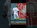 フェンスに激突した仲間をイジるドジャースが面白すぎる!! #野球 #メジャーリーグ