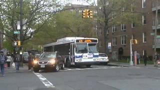 Flushing bound Orion VII 2nd Gen+ Hybrid #6898 on the Q26 & Orion V #6048 on the Q15A at Union St