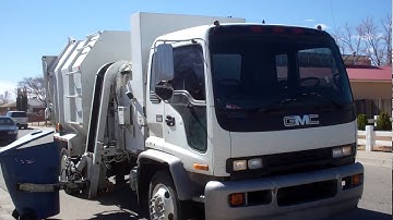 Los Lunas Solid Waste - GMC Mini Amrep Octo (Garbage Truck)