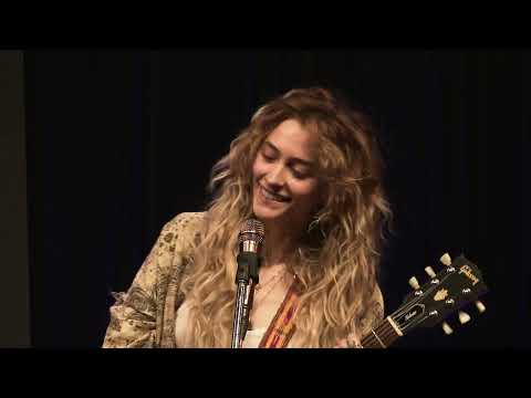 paris jackson - Interview | 101.9 KINK | PNC Live Studio Session