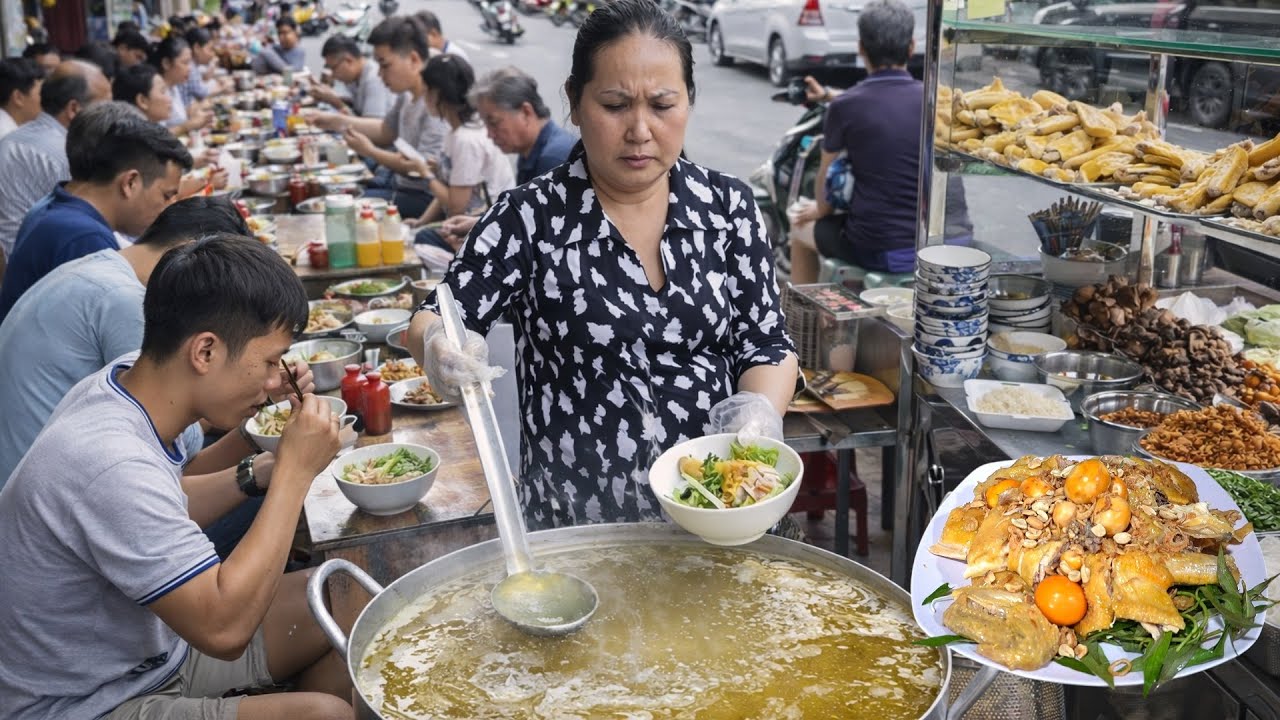 Tổng hợp 4 quán hủ tếu gà đông khách ở Sài Gòn không phải ai cũng biết
