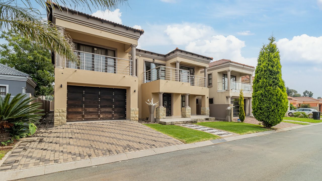 5 Bedroom house for sale in Oaklane Estate, Brakpan North | Rawson Properties BSN