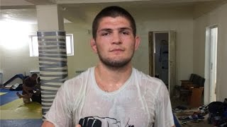 khabib_nurmagomedov! Этот фокус называется *Рубль в бутылке *!от @islam_makhachev!