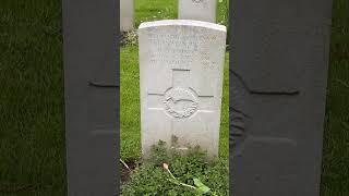 ANZAC DAY 25th April 2024 Was Remembered By Flying Australia New Zealand Flags At Newark Cemetery