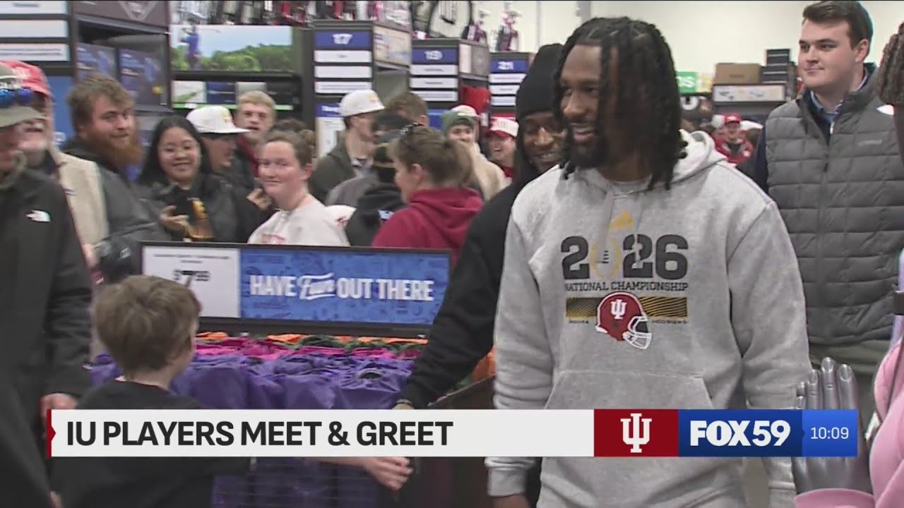 IU football players attend meet and greet with their fans