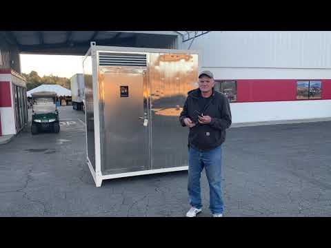 Mobile bathroom with shower