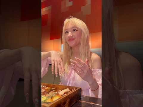 КАК ПАРЕНЬ СДЕЛАЛ МНЕ СЮРПРИЗ…#отношения #shorts #жизнь #кольцо