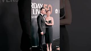 Scarlett Johansson and Colin Jost at the SNL 50 Anniversary special. #scarlettjohansson #colinjost