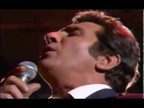 Putar Desperado - Gilbert Bécaud